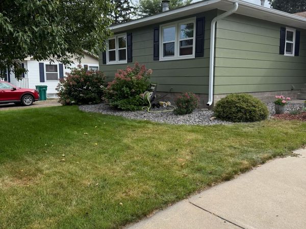 1302 10th Avenue NE, Brainerd, MN 56401