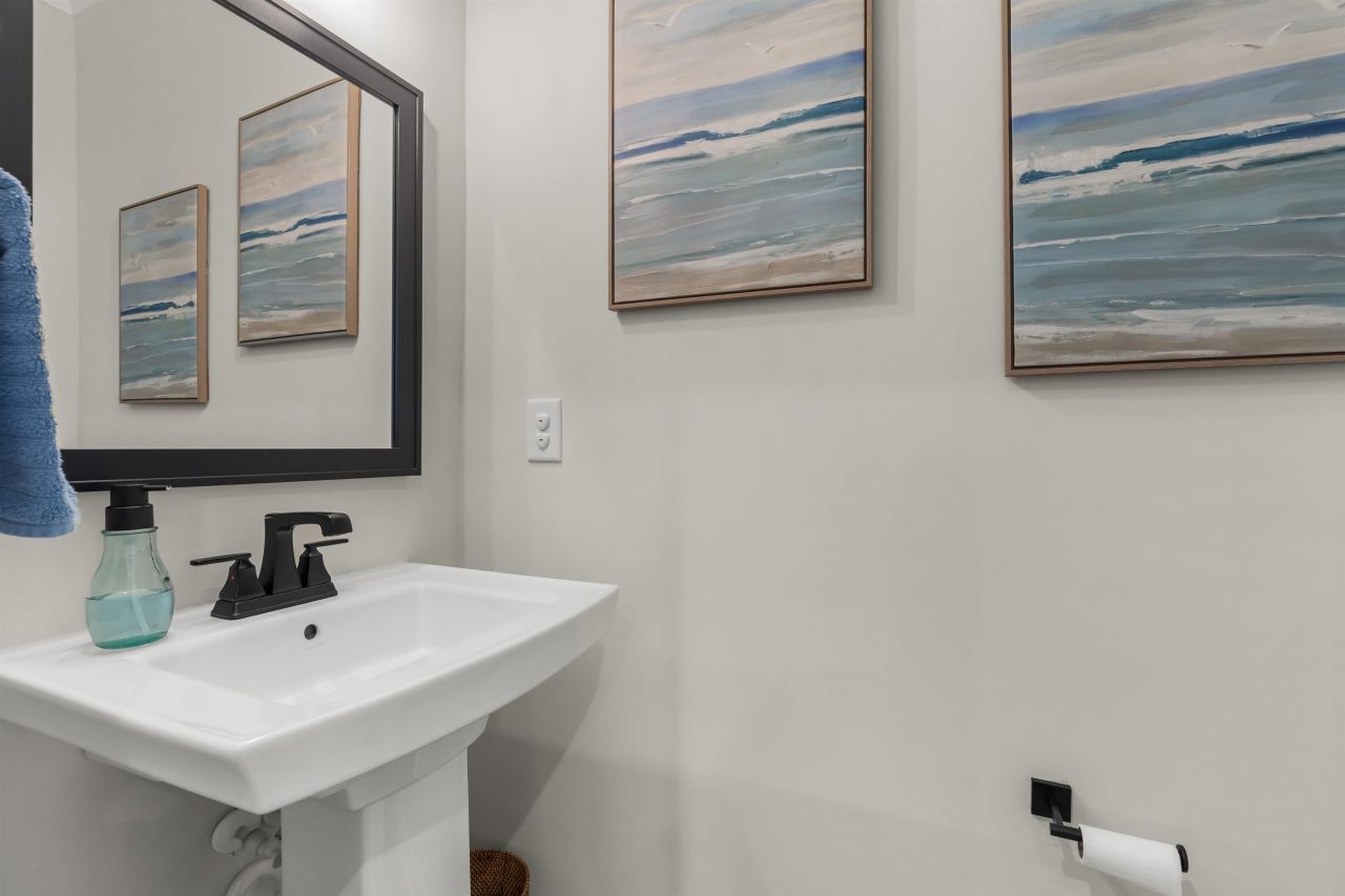 2519 Elowen Ln. Photo 8