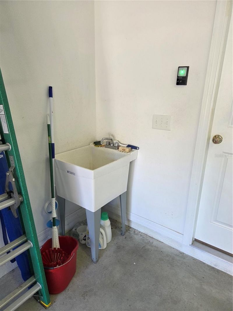 527 Safe Harbor Drive, Edgewater, FL 32141 Photo