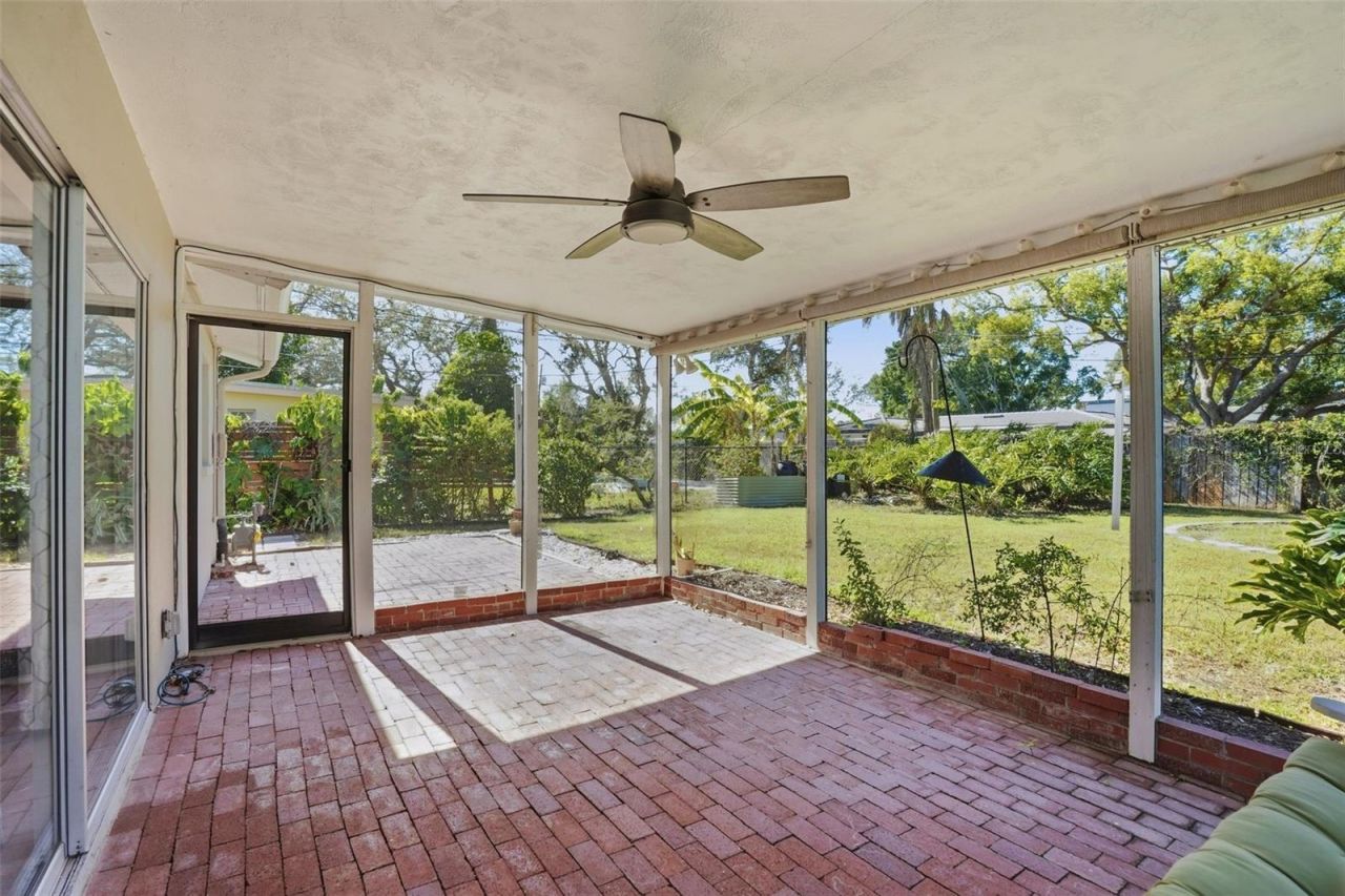 7962 2nd Way N, Saint Petersburg, FL 33702 Photo