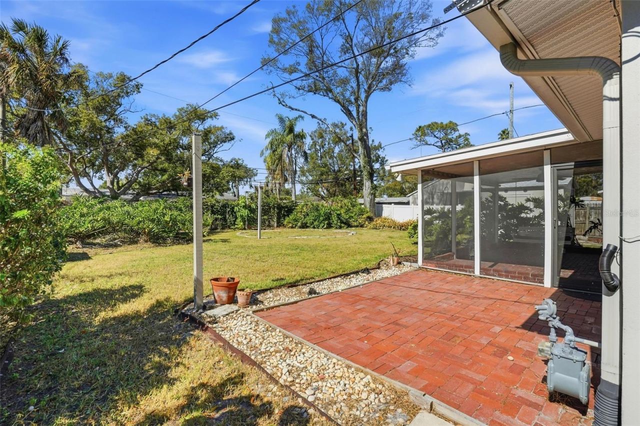 7962 2nd Way N, Saint Petersburg, FL 33702 Photo