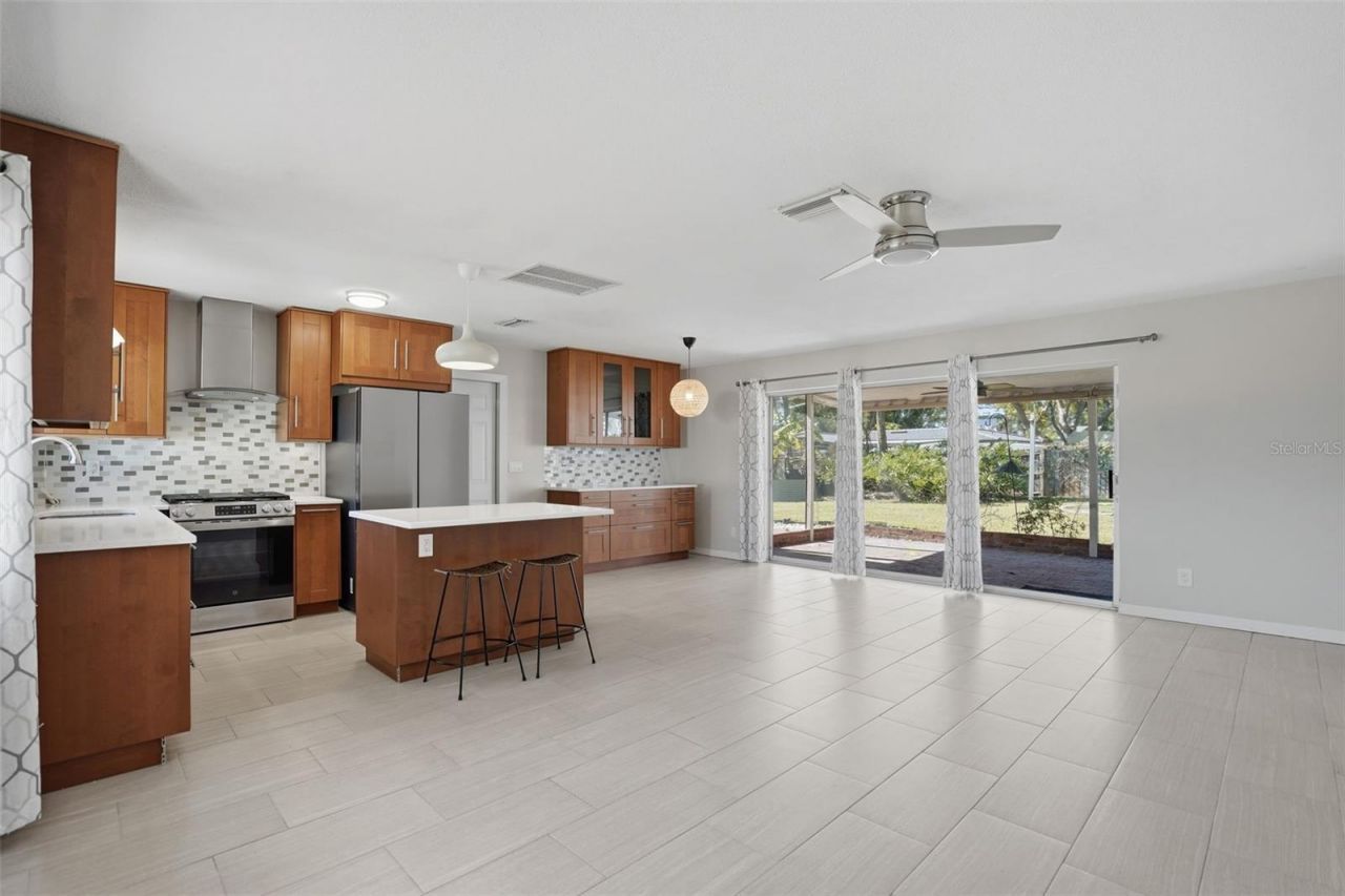 7962 2nd Way N, Saint Petersburg, FL 33702 Photo