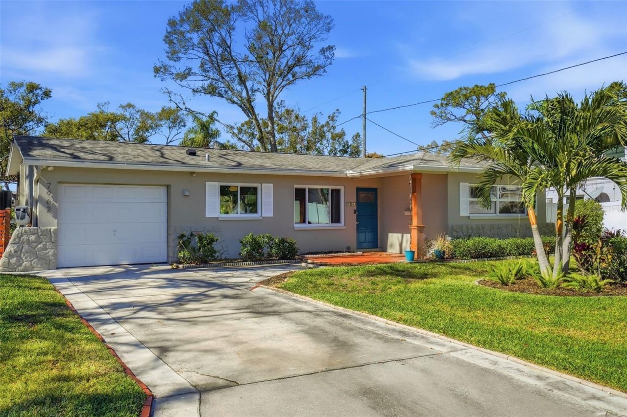 7962 2nd Way N, Saint Petersburg, FL 33702 Photo