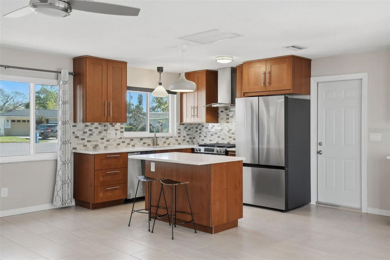 7962 2nd Way N, Saint Petersburg, FL 33702 Photo