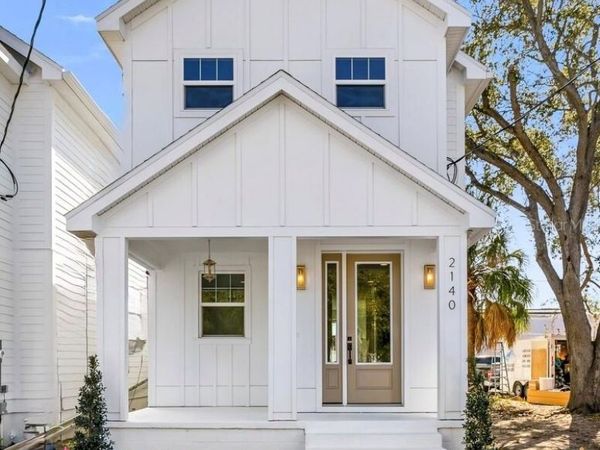 2140 W CHESTNUT STREET, TAMPA, FL 33607