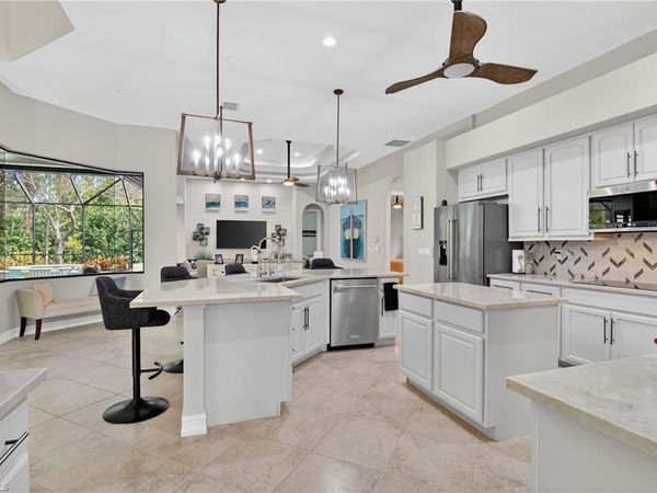 NAPLES, FL 34117