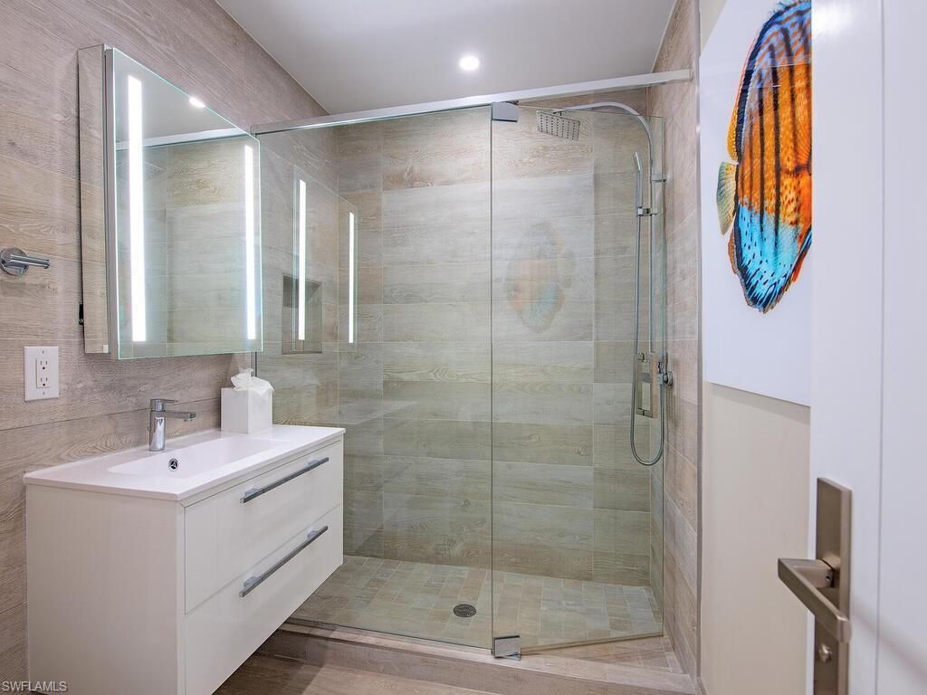 536 2nd St S, Unit 536, Naples, FL 34102 Photo