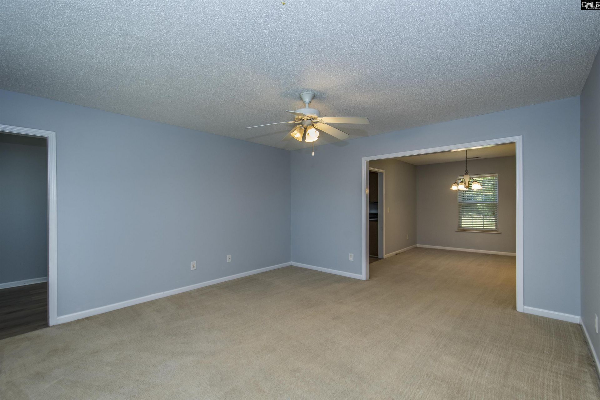 392 Eagle Pointe Drive Photo 11