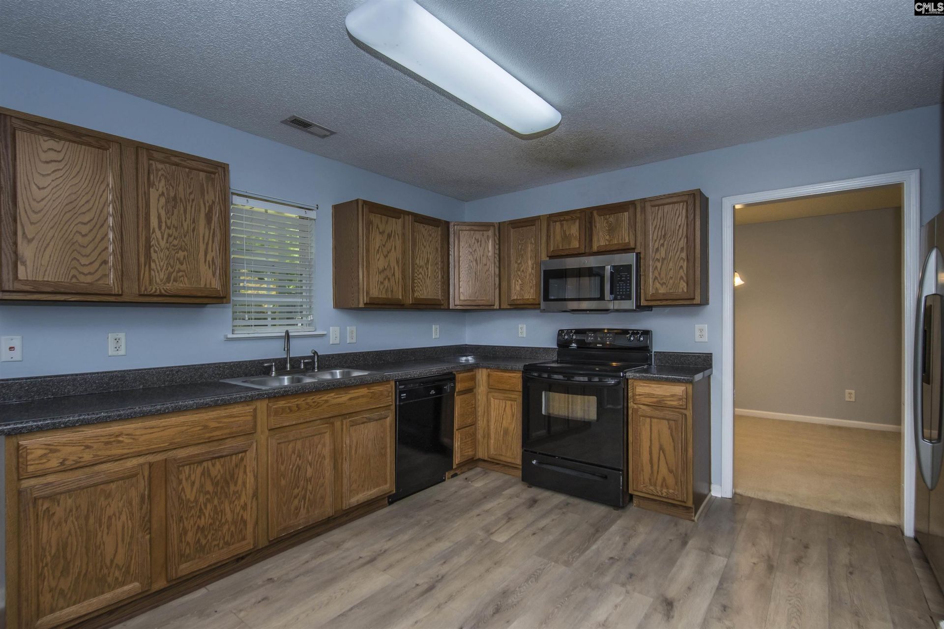 392 Eagle Pointe Drive Photo 13