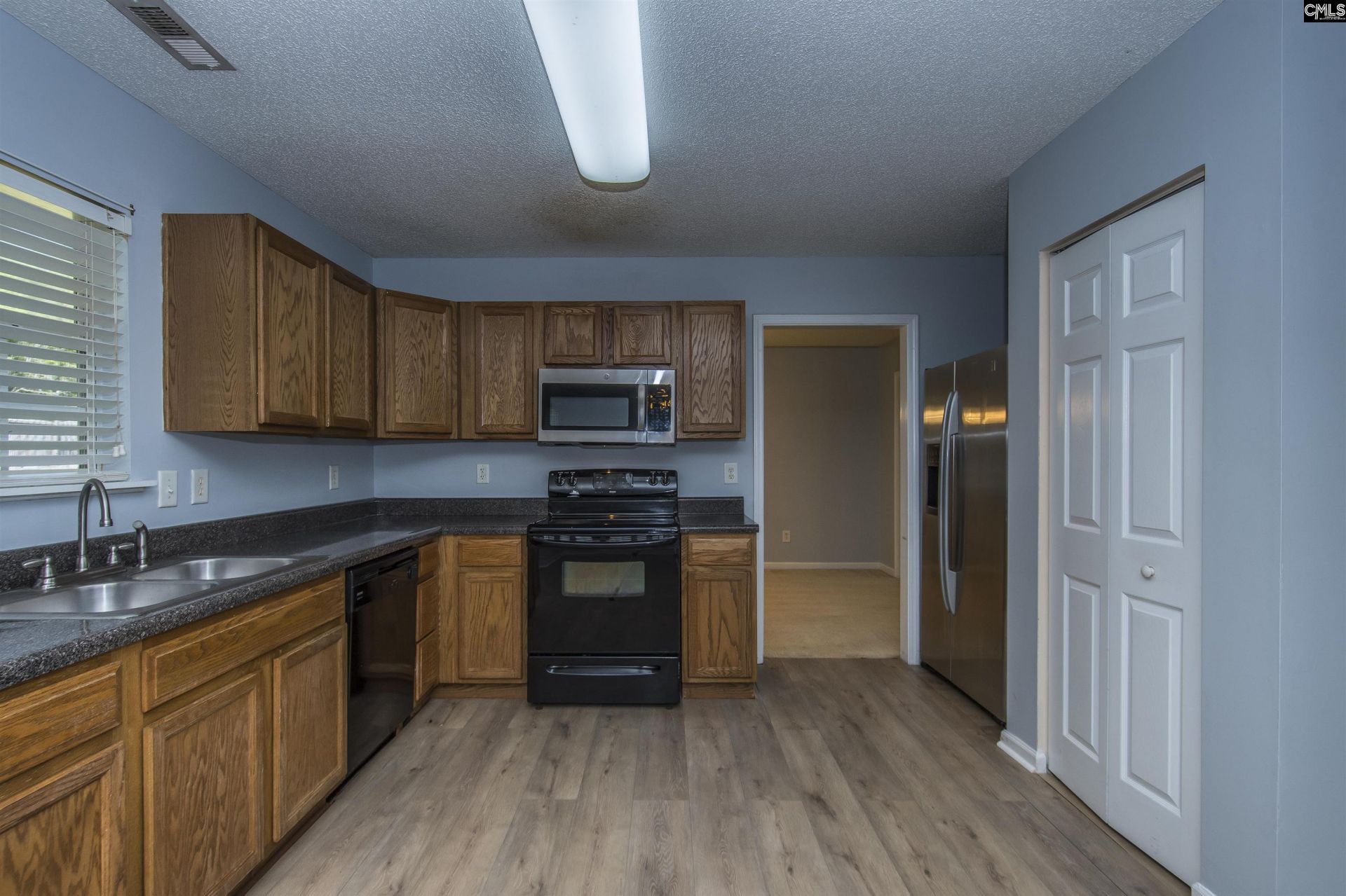 392 Eagle Pointe Drive Photo 14