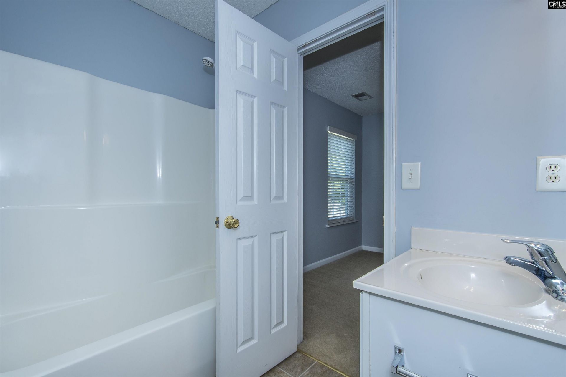 392 Eagle Pointe Drive Photo 27