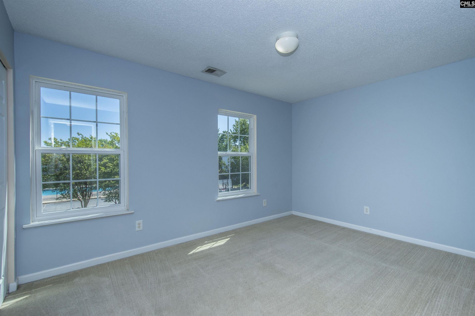 392 Eagle Pointe Drive Photo 29