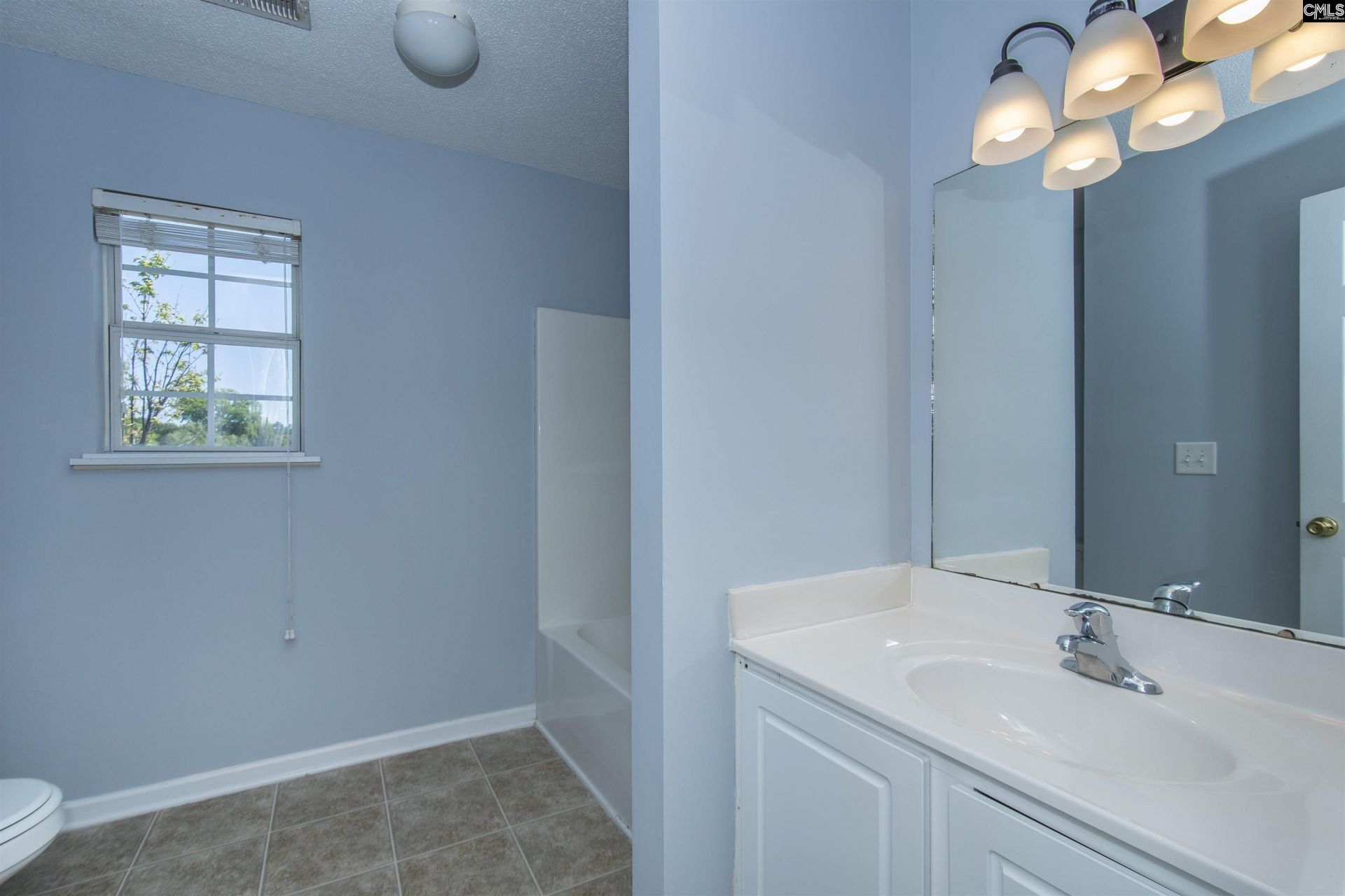 392 Eagle Pointe Drive Photo 30