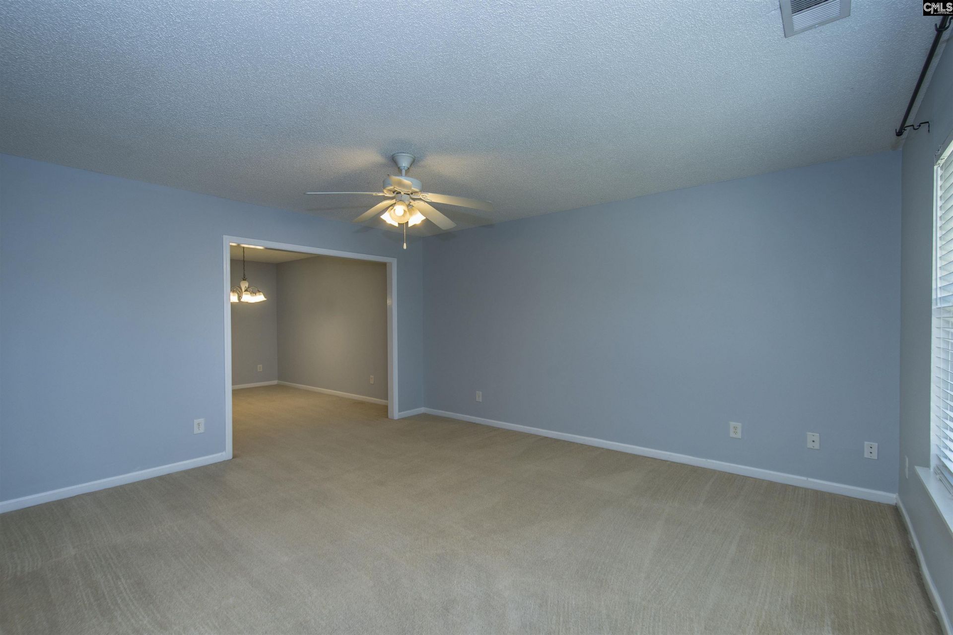 392 Eagle Pointe Drive Photo 9