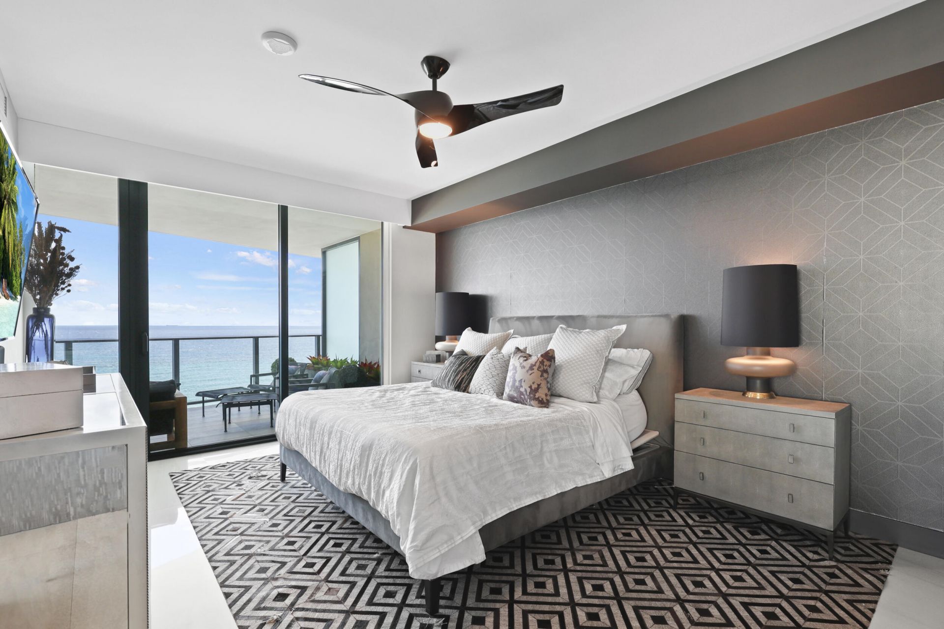 730 N Ocean Boulevard, Unit 1402, Pompano Beach, FL 33062 Photo