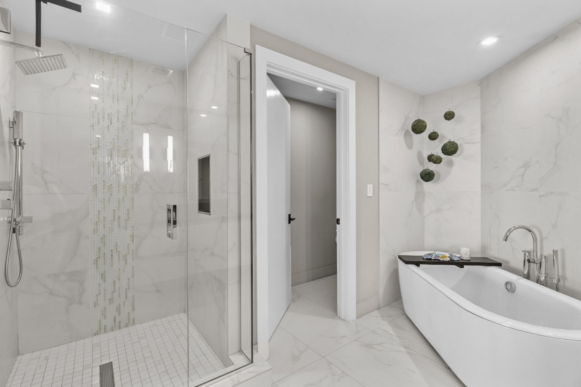 730 N Ocean Boulevard, Unit 1402, Pompano Beach, FL 33062 Photo