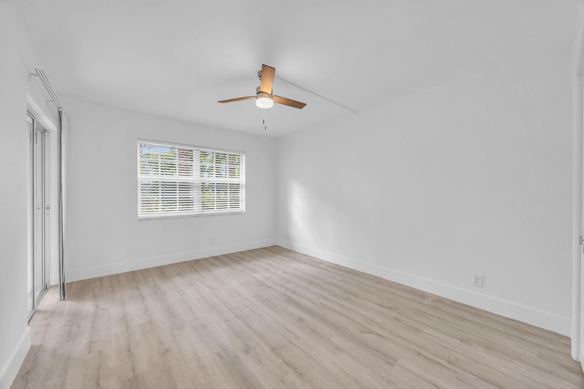 1250 Sugar Sands Boulevard, Unit 110, Riviera Beach, FL 33404 Photo