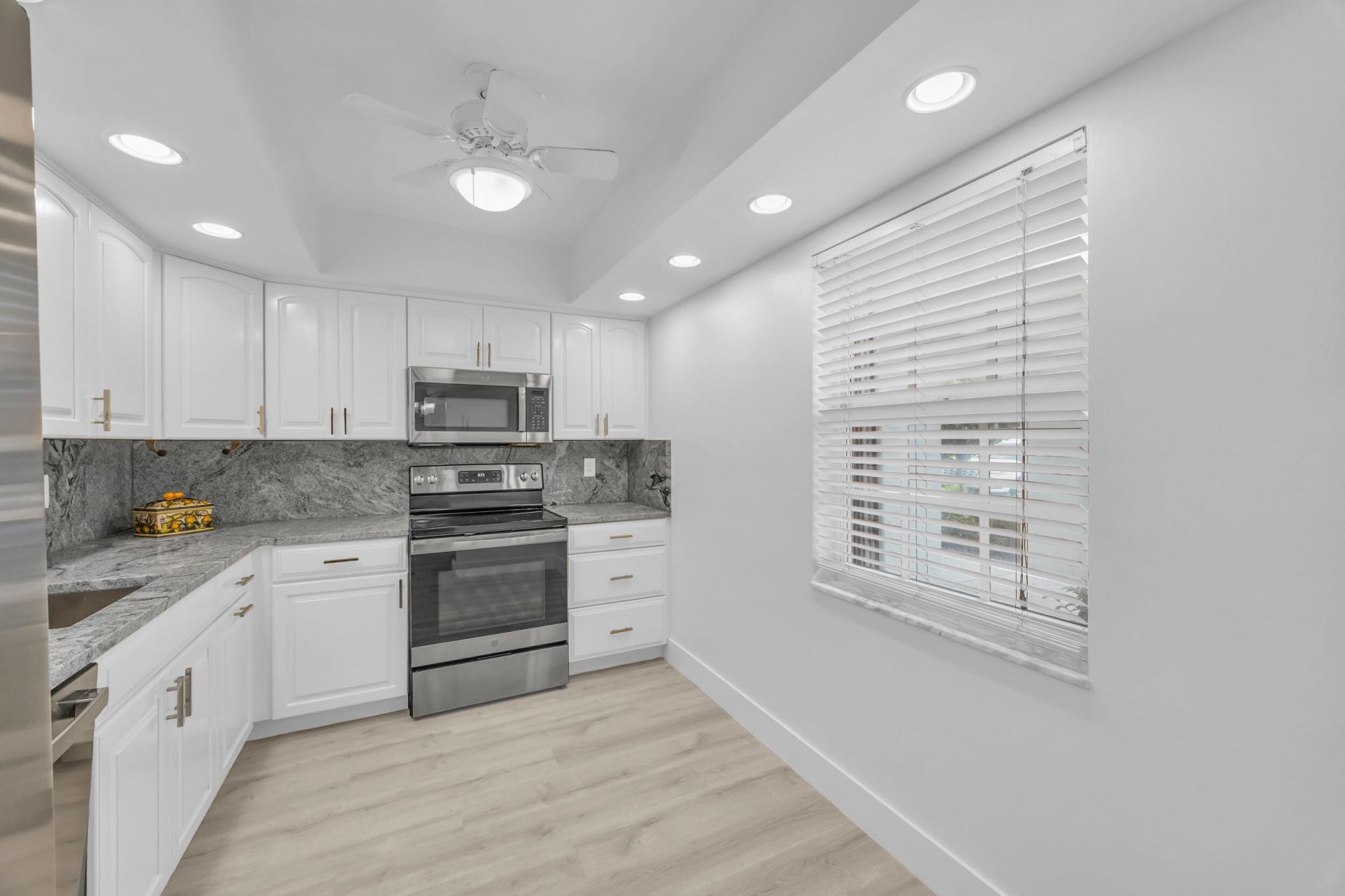 1250 Sugar Sands Boulevard, Unit 110, Riviera Beach, FL 33404 Photo