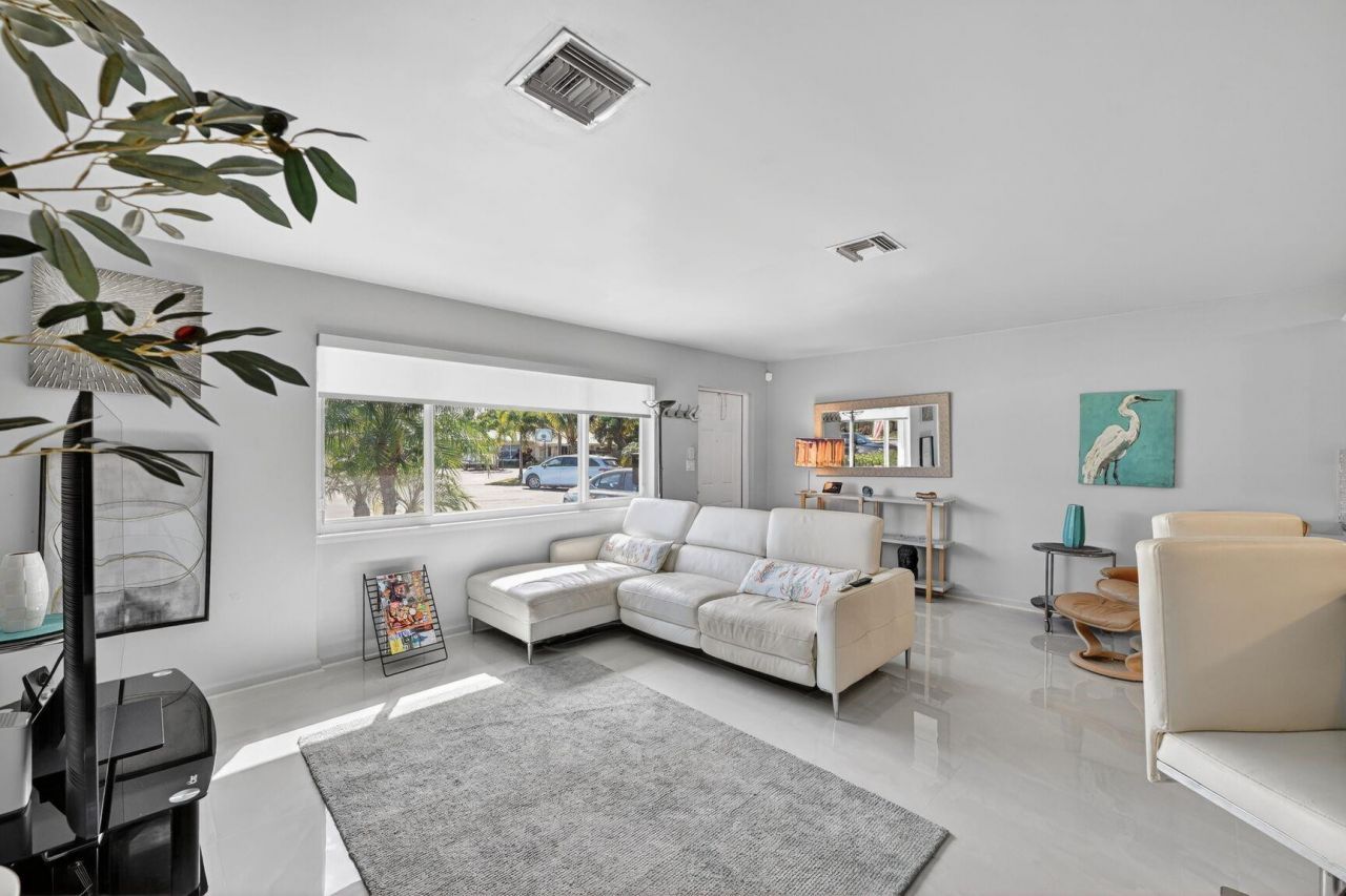 937 SE 7th Street, Deerfield Beach, FL 33441 Photo