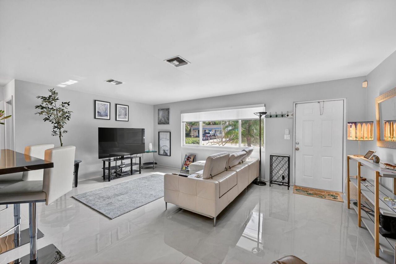 937 SE 7th Street, Deerfield Beach, FL 33441 Photo