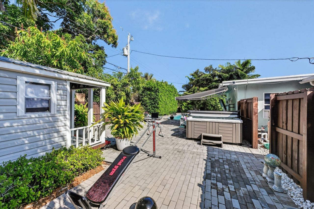 937 SE 7th Street, Deerfield Beach, FL 33441 Photo