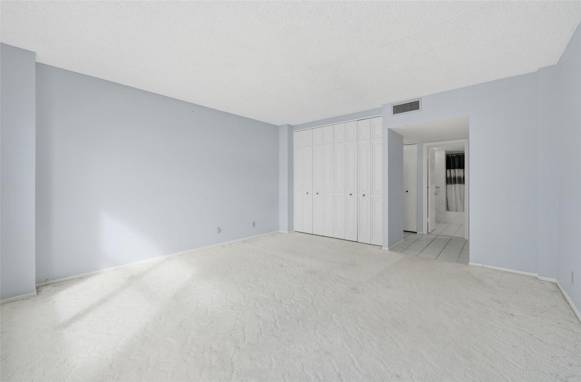 3550 Galt Ocean Drive, Unit 1704, Fort Lauderdale, FL 33308 Photo