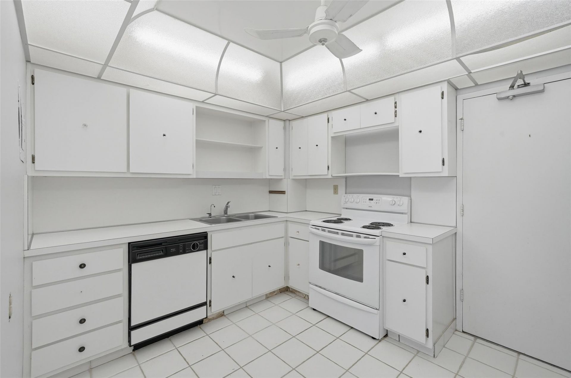 3550 Galt Ocean Drive, Unit 1704, Fort Lauderdale, FL 33308 Photo