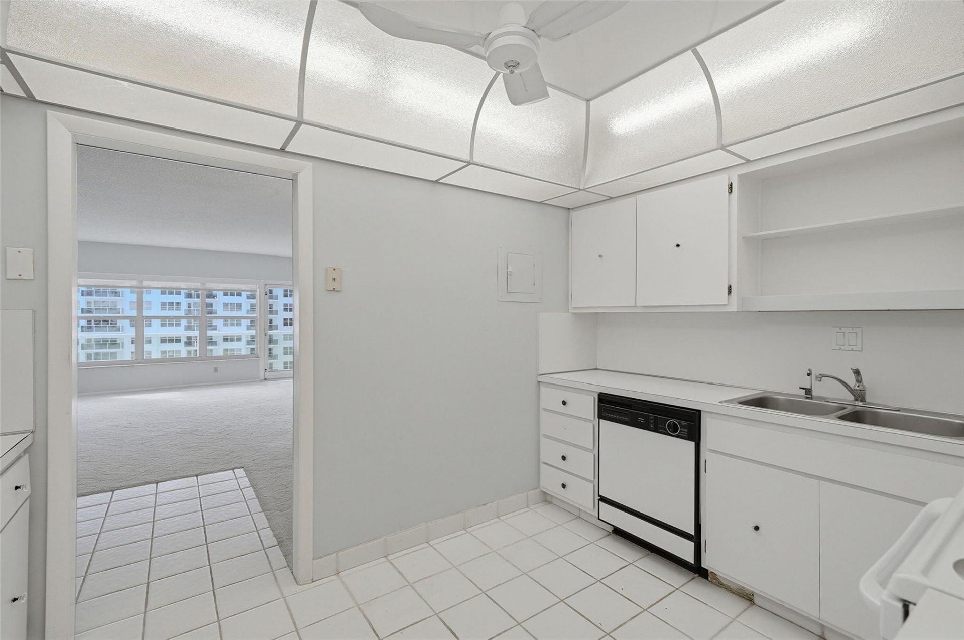 3550 Galt Ocean Drive, Unit 1704, Fort Lauderdale, FL 33308 Photo