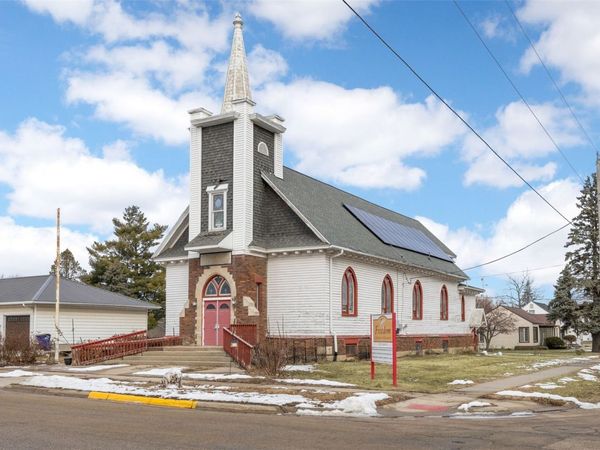 230 E Market Street, Lisbon, IA 52253