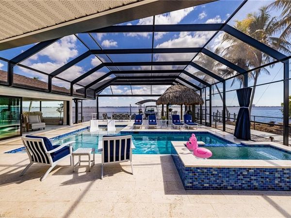 3907 SE 21st PL, CAPE CORAL, FL 33904