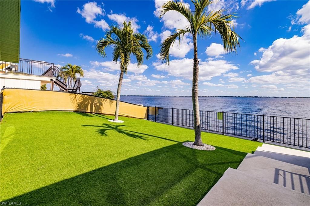 3907 SE 21st Pl, Cape Coral, FL 33904 Photo