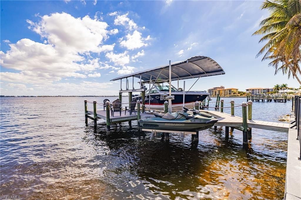 3907 SE 21st Pl, Cape Coral, FL 33904 Photo