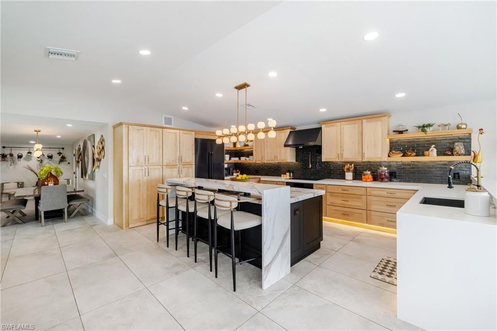 3907 SE 21st Pl, Cape Coral, FL 33904 Photo