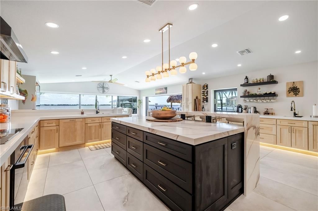 3907 SE 21st Pl, Cape Coral, FL 33904 Photo