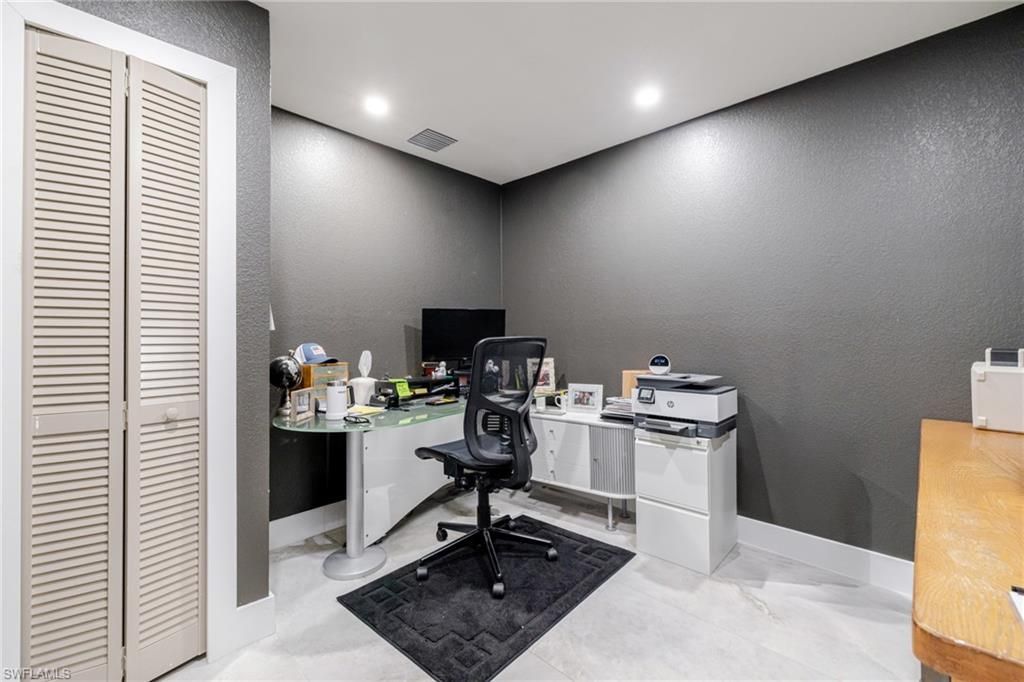 3907 SE 21st Pl, Cape Coral, FL 33904 Photo