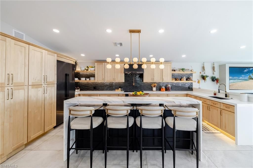 3907 SE 21st Pl, Cape Coral, FL 33904 Photo