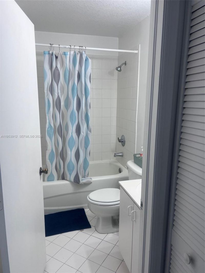 1250 SE 28th Ct , Unit 204, Homestead, FL 33035 Photo