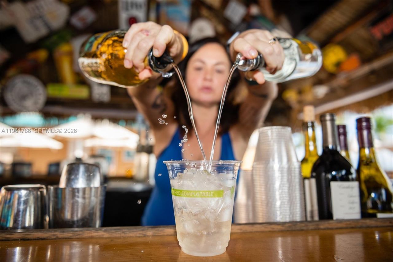 2300-2325 N Surf Rd, Hollywood, FL 33019 Photo