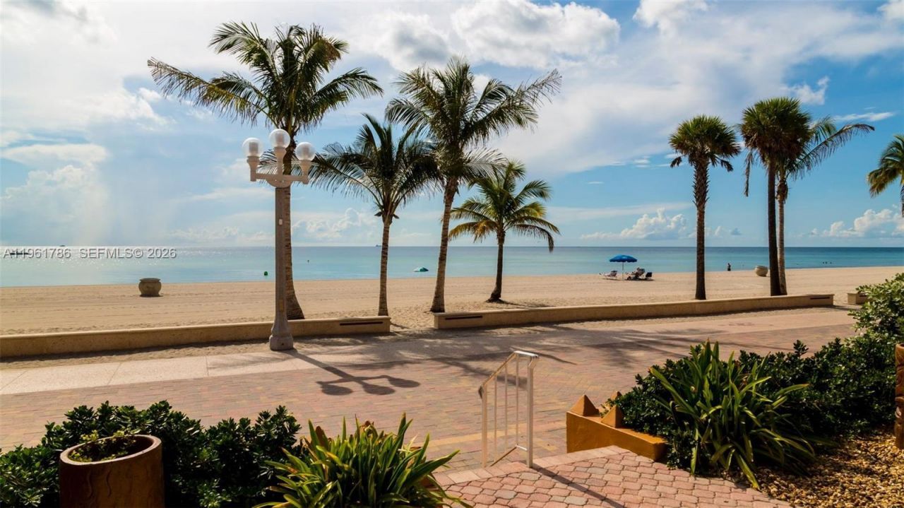 2300-2325 N Surf Rd, Hollywood, FL 33019 Photo