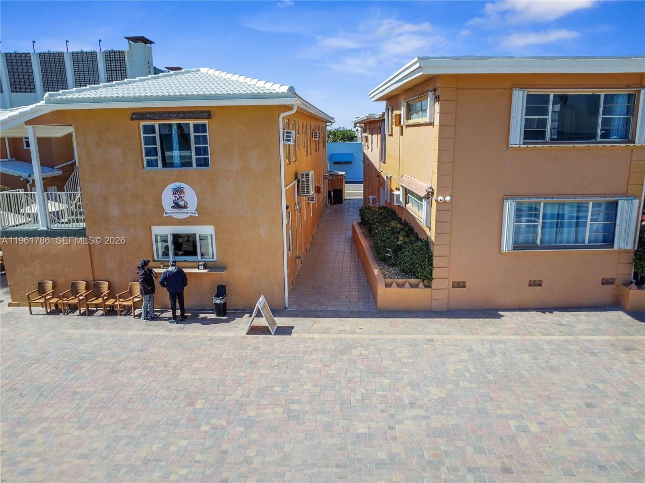 2300-2325 N Surf Rd, Hollywood, FL 33019 Photo