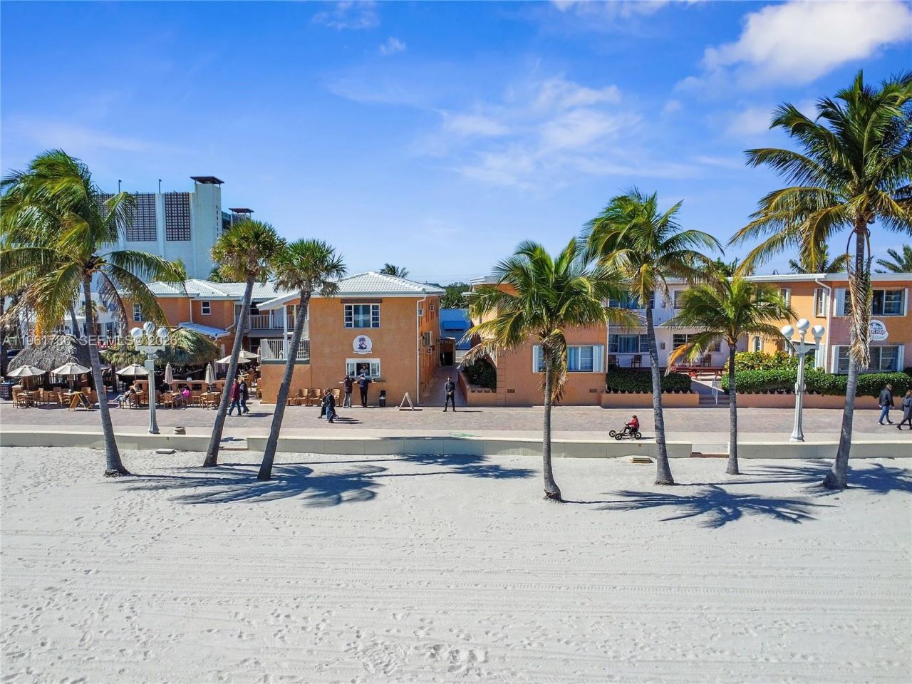 2300-2325 N Surf Rd, Hollywood, FL 33019 Photo