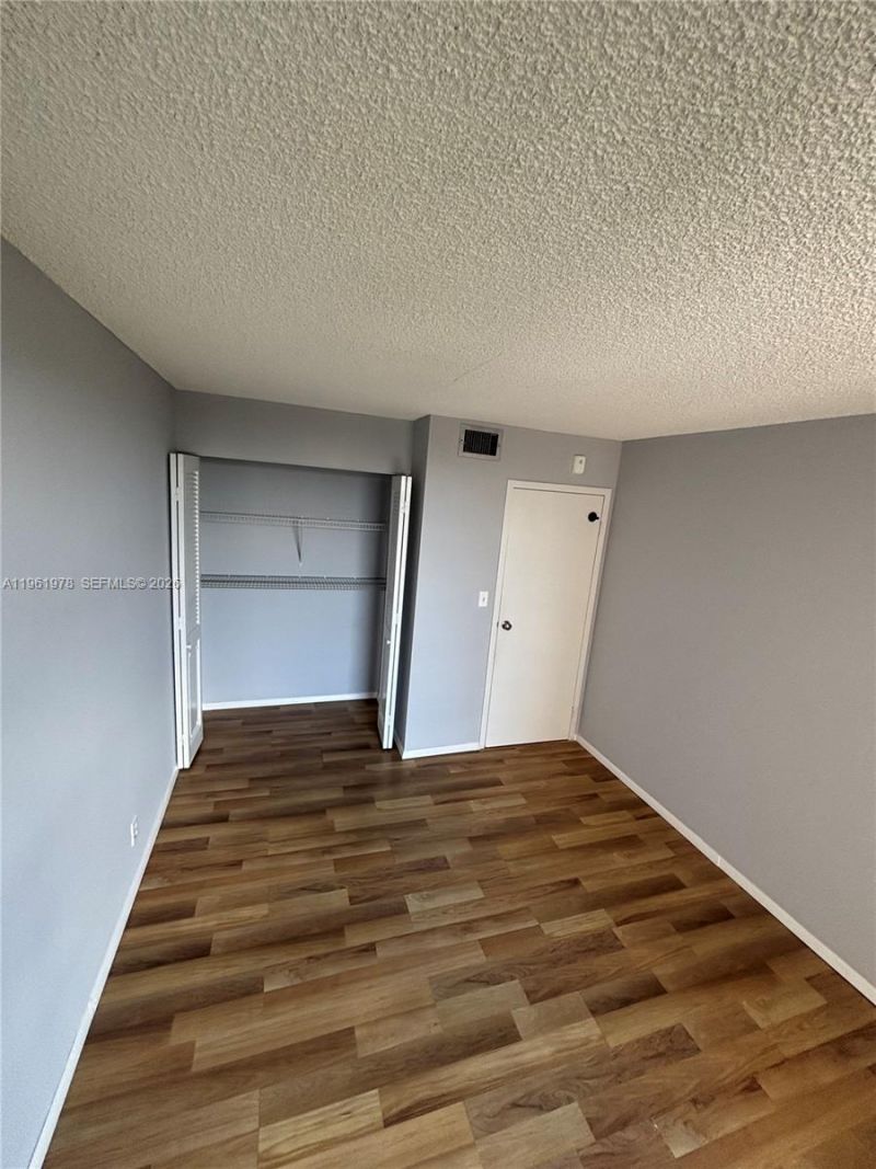 2001 Atlantic Shores Blvd, Unit 409, Hallandale Beach, FL 33009 Photo