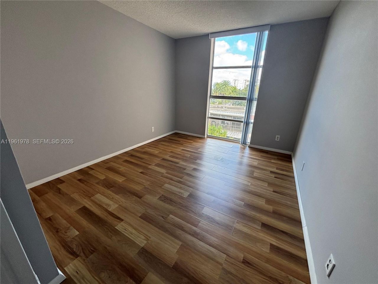 2001 Atlantic Shores Blvd, Unit 409, Hallandale Beach, FL 33009 Photo