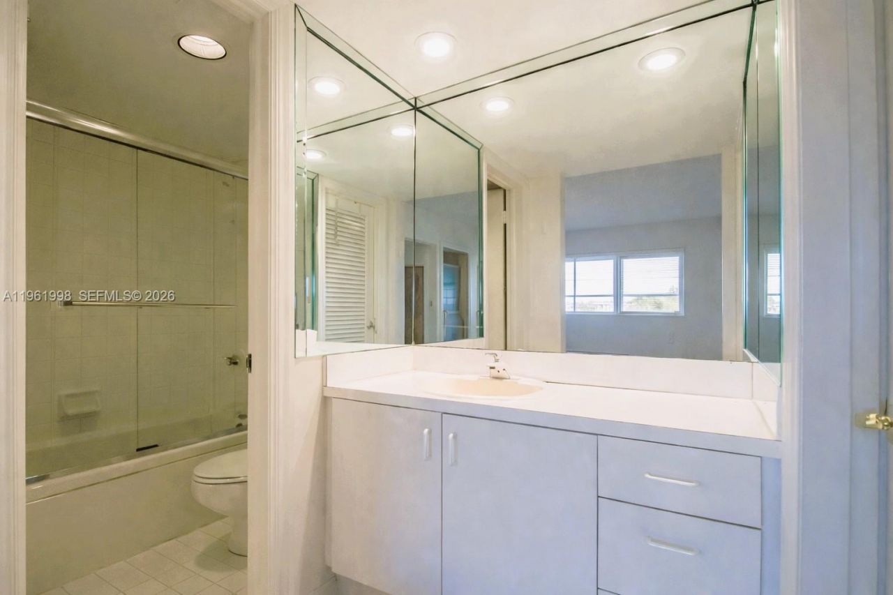 140 NE 28th Ave, Unit 607, Pompano Beach, FL 33062 Photo