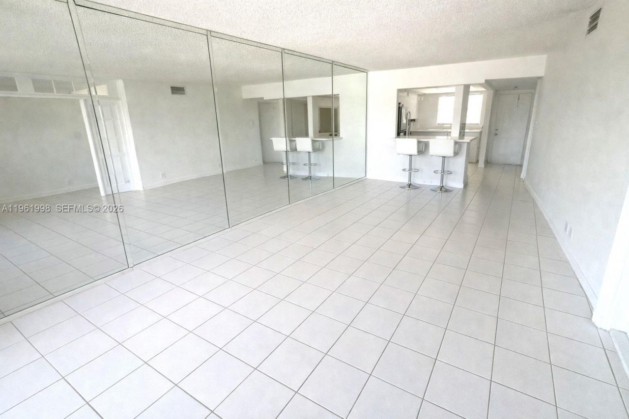 140 NE 28th Ave, Unit 607, Pompano Beach, FL 33062 Photo
