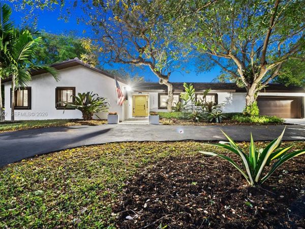 17605 SW 86th Ave, Palmetto Bay, FL 33157