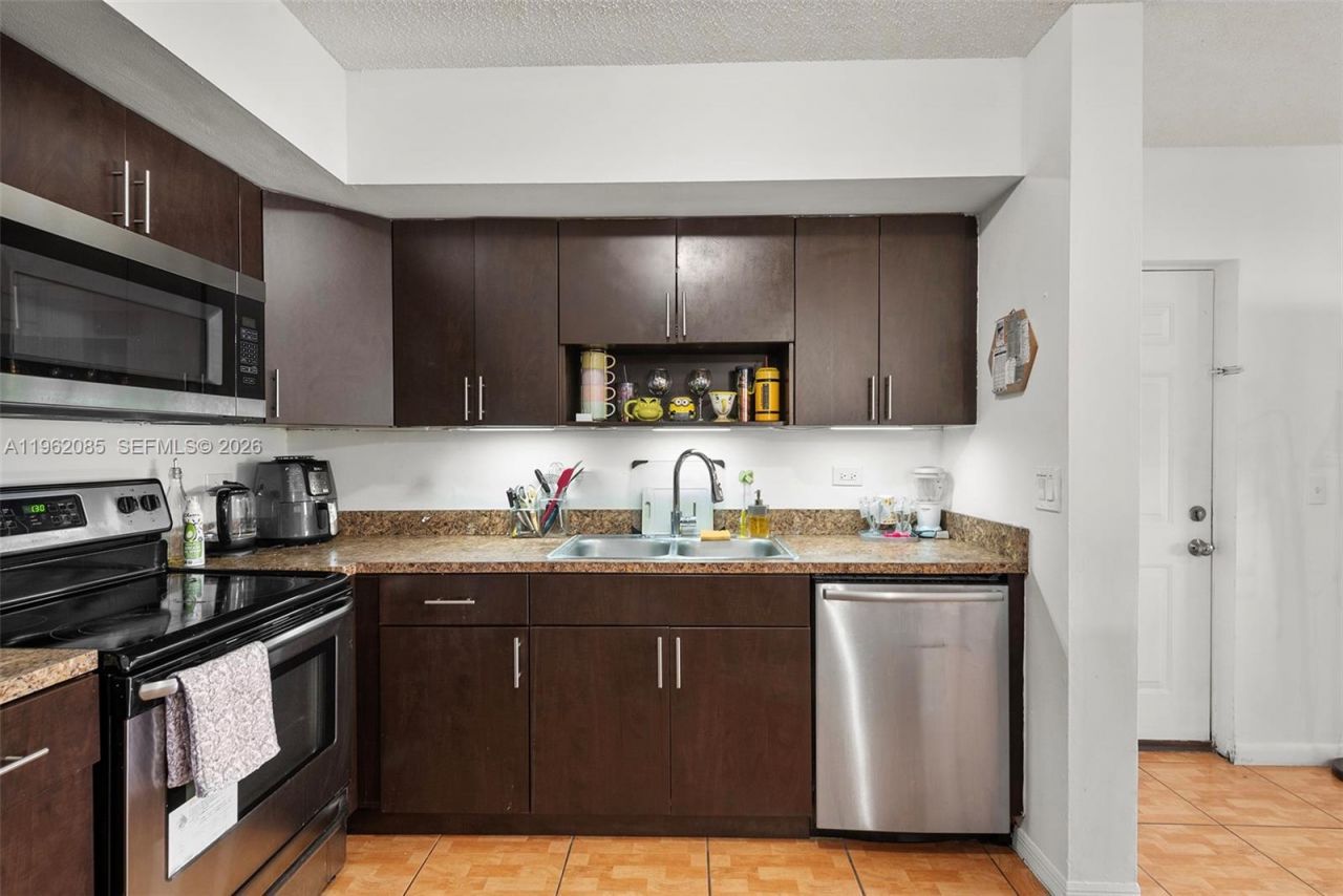 3660 N 56th Ave, Unit 602, Hollywood, FL 33021 Photo