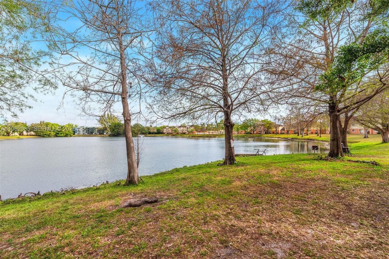 3660 N 56th Ave, Unit 602, Hollywood, FL 33021 Photo