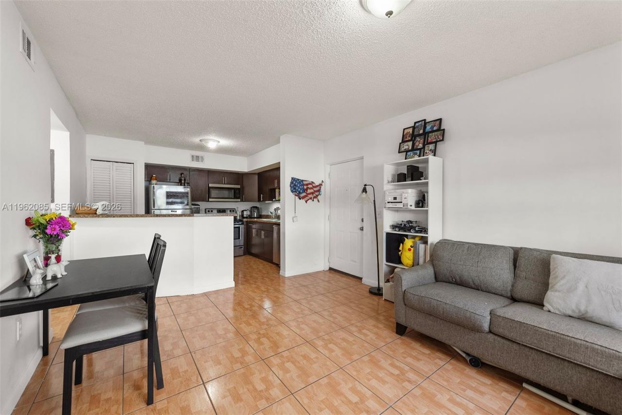 3660 N 56th Ave, Unit 602, Hollywood, FL 33021 Photo