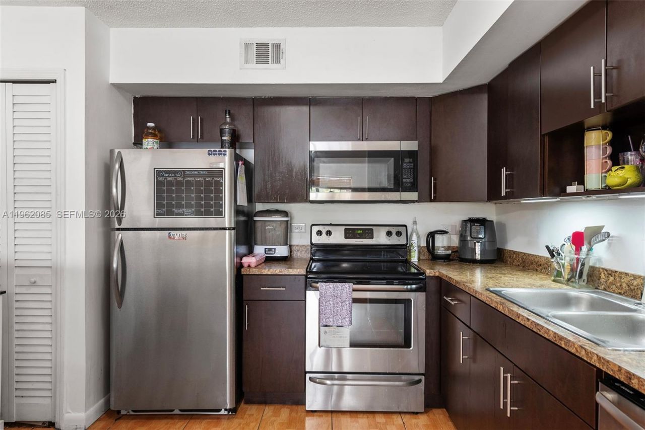 3660 N 56th Ave, Unit 602, Hollywood, FL 33021 Photo